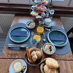 Und Restaurant Zur Kleinen Rebe 3*