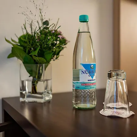 酒店 Und Restaurant Zur Kleinen Rebe