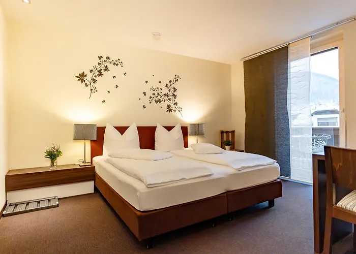 酒店 Und Restaurant Zur Kleinen Rebe 3*