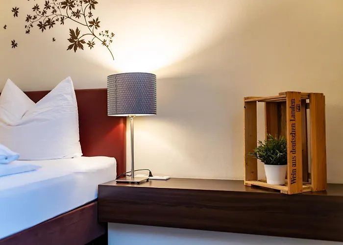 酒店 Und Restaurant Zur Kleinen Rebe