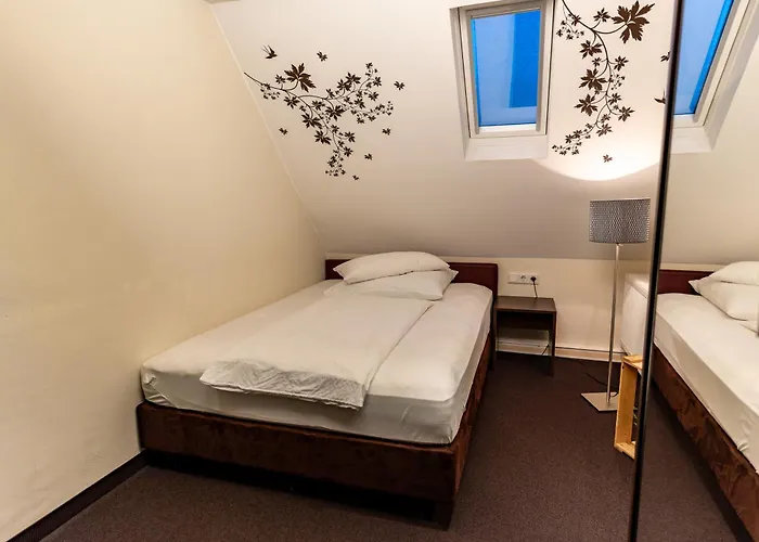 Und Restaurant Zur Kleinen Rebe