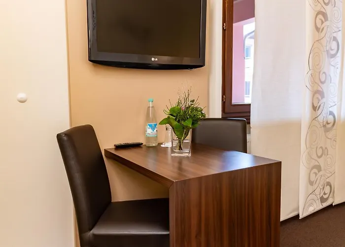 Und Restaurant Zur Kleinen Rebe